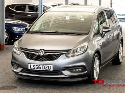 Used Vauxhall Zafira Tourer SRi 140 HP (102 kW) 2016 Grey MPV