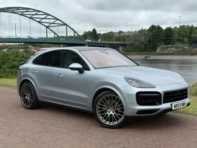 Used Porsche Cayenne 340 HP (250 kW) 2019 Silver SUV