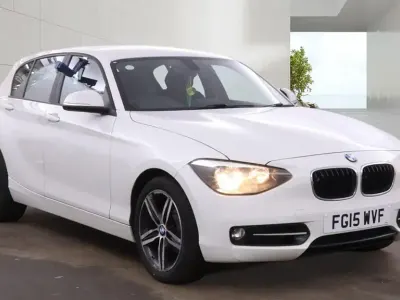 Used BMW 116 Sport Line 2015 Alpine white Hatchback