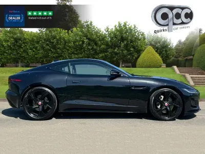 Usado Jaguar F-Type R-Dynamic 300 HP (220 kW) 2021 Preto Coupé