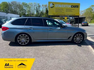Begagnad BMW 520 M Sport 2017 Blå Kombi