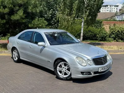 Used Mercedes E220 Avantgarde 170 HP (125 kW) 2008 Silver Sedan