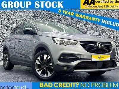 Used Vauxhall Grandland X SRi 130 HP (95 kW) 2020 Grey SUV