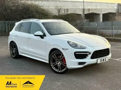 Begagnad Porsche Cayenne 2012 Vit SUV