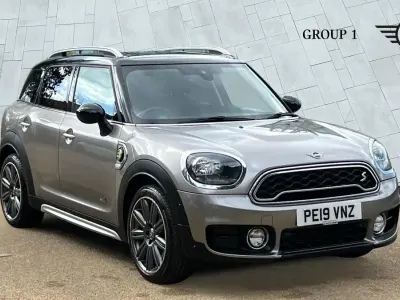 Used Mini Cooper S Countryman Exclusive 224 HP (164 kW) 2019 Silver SUV