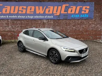Used Volvo V40 Plus 2018 Gold Hatchback