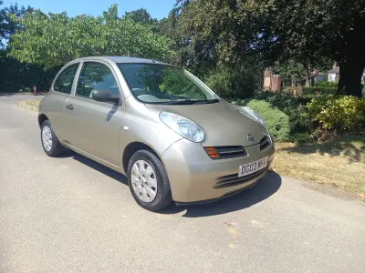 Used Nissan Micra 65 HP (47 kW) 2003 Gold Hatchback