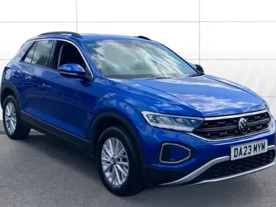 Used VW T-Roc Life 150 HP (110 kW) 2023 Blue SUV
