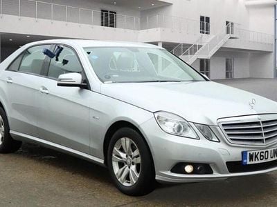 Mercedes E200