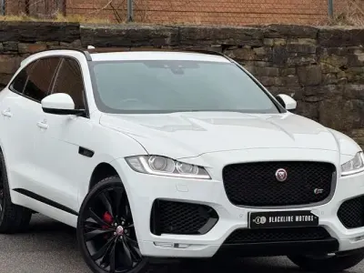 Used Jaguar F-Pace S 300 HP (220 kW) 2017 White SUV