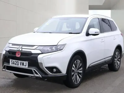 Used Mitsubishi Outlander 150 HP (110 kW) 2020 White SUV