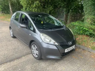 Used Honda Jazz SE 90 HP (66 kW) 2014 Grey Hatchback