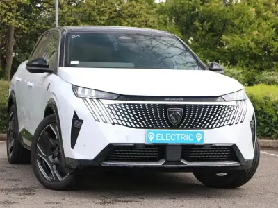 Used Peugeot e-3008 GTi 156 kW (213 HP) 2025 White SUV