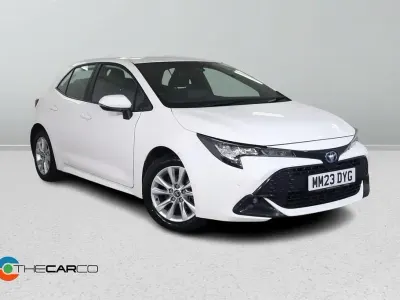 Usado Toyota Corolla 2023 Branco Citadino