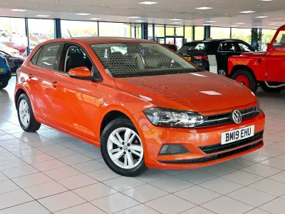 Used VW Polo SE 65 HP (47 kW) 2019 Orange Hatchback