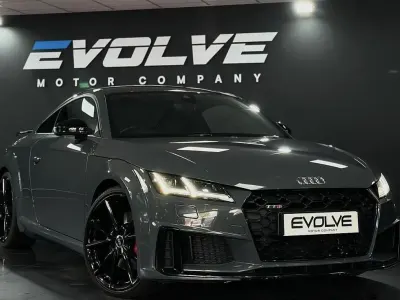 Begagnad Audi TTS Black Edition 2020 Grå Sportkupé