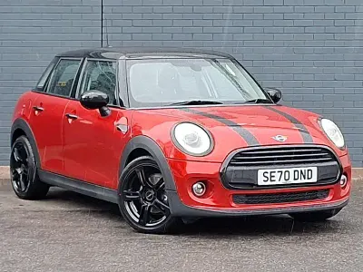 Used Mini ONE Comfort 102 HP (75 kW) 2020 Red Hatchback