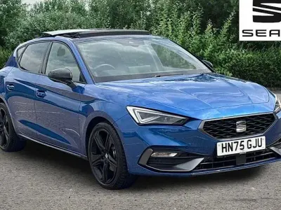 Used Seat Leon Black Edition 150 HP (110 kW) 2025 Blue Hatchback