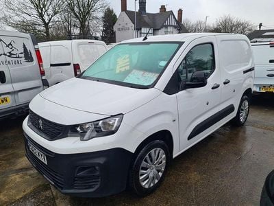 Used Peugeot Partner 2022 White MPV