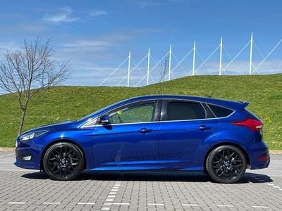Used Ford Focus Zetec 2015 Blue Hatchback