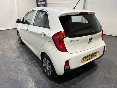 Used Kia Picanto Air 84 HP (61 kW) 2015 White Hatchback