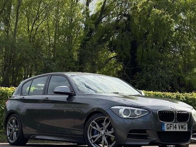 Begagnad BMW M135 M Performance 320 HK (235 kW) 2014 Halvkombi