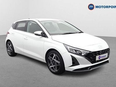 Used Hyundai i20 Premium 101 HP (74 kW) 2025 White Hatchback