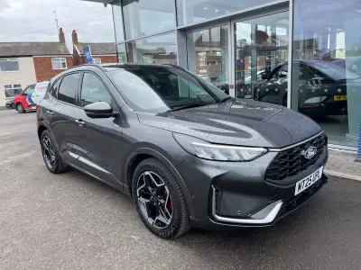 Ny Ford Kuga ST-Line X 150 HK (110 kW) 2025 Grå SUV
