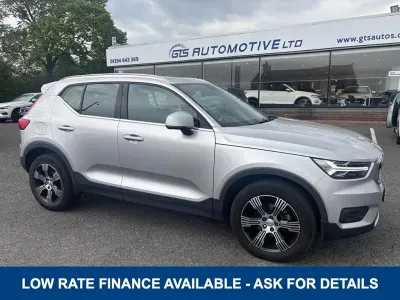 Usado Volvo XC40 Inscription 155 CV (114 kW) 2019 Plateado SUV