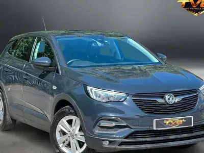 Used Vauxhall Grandland X 131 HP (96 kW) 2018 Green SUV