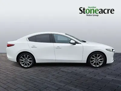 Używany Mazda 3 Exclusive-Line 186 KM (136 kW) 2024 Biały Sedan/Limuzyna