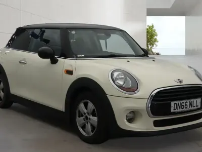 Used Mini Cooper Hatch 2016 White Hatchback