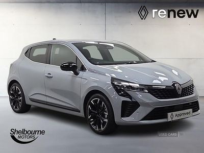 New Renault Clio V Techno 143 HP (105 kW) 2025 Metallic  diamond black  Hatchback