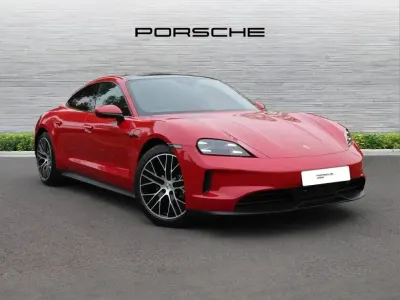 Begagnad Porsche Taycan 319 kW (435 HK) 2026 Röd Sedan