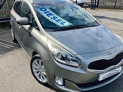 Silver Used 2015 Kia Carens MPV | £5,990 (Fair price)