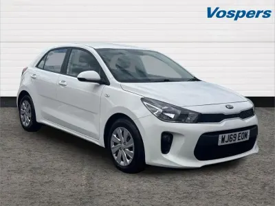 Used Kia Rio 83 HP (61 kW) 2019 White Hatchback