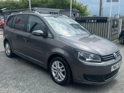 Begagnad VW Touran SE 105 HK (77 kW) 2013 Grå Minibuss