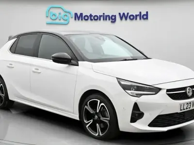 Used Vauxhall Corsa Ultimate 131 HP (96 kW) 2023 White Hatchback