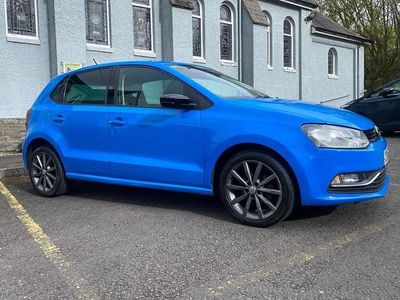 Used VW Polo Design 60 HP (44 kW) 2015 Blue Hatchback