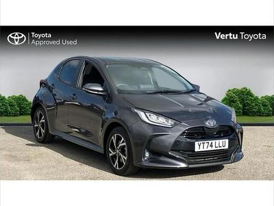 Used Toyota Yaris Hybrid Design 116 HP (85 kW) 2024 Grey Hatchback