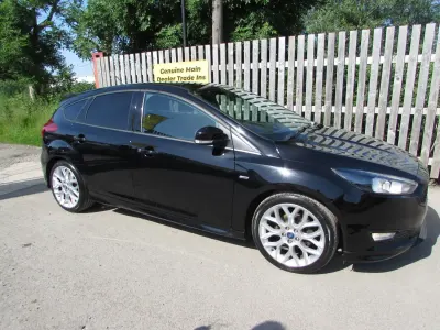 Used Ford Focus ST-Line 125 HP (91 kW) 2017 Black Hatchback