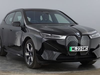 BMW iX