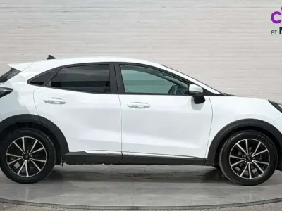 Usado Ford Puma Titanium 125 HP (91 kW) 2023 Branco SUV