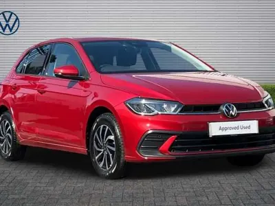 Used VW Polo Life 95 HP (69 kW) 2022 Red Hatchback