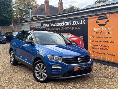 Blue Used 2018 VW T-Roc Design SUV | £11,284 (Fair price)
