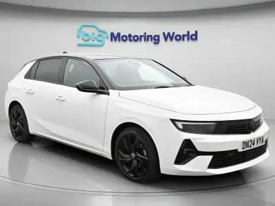 Second-hand Vauxhall Astra S 130 CP (95 kW) 2024 Alb Hatchback