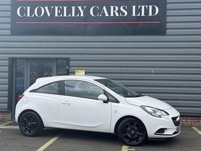 Used Vauxhall Corsa SRi 90 HP (66 kW) 2017 White Hatchback