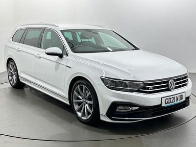 Used VW Passat R-line 150 HP (110 kW) 2021 White Estate
