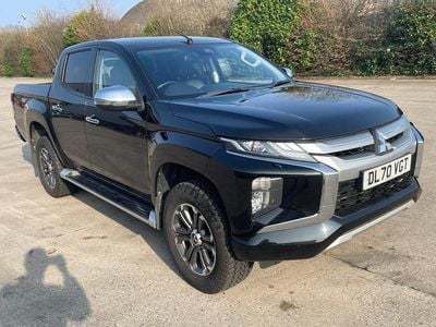 Used Mitsubishi L200 Warrior 150 HP (110 kW) 2020 Black Pickup