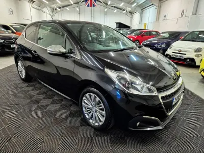 Used Peugeot 208 Allure 2016 Black Hatchback